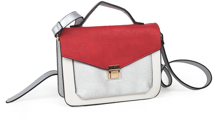 Tampil Gaul dan Trendi Sesudah Upgrade Tas Lama dengan Statement Strap