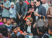 Bantu Korban Gempa di Maluku, Nikita Mirzani Tuai Banyak Pujian