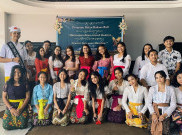 Keunikan Ngilmu di Negeri Aing, Siswa Pulau Dewata Sekolah Pakai Pakaian Adat