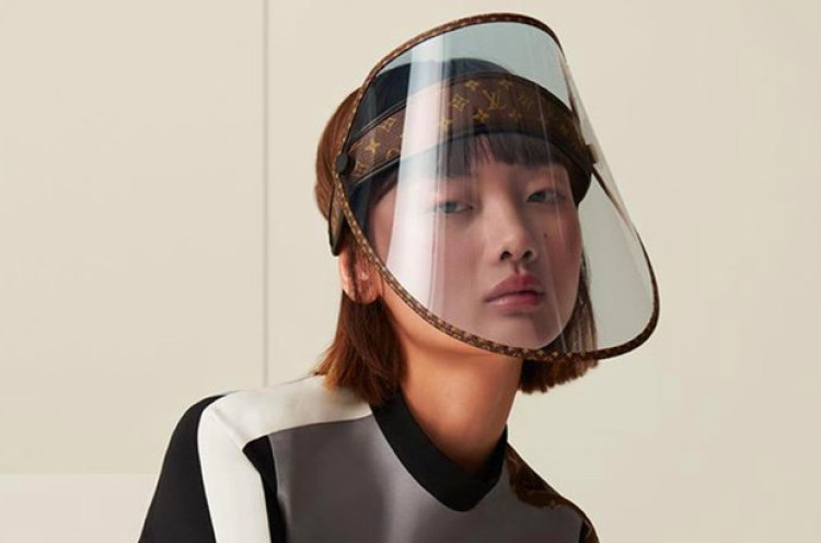 Mewah, Louis Vuitton Rilis Face Shield Seharga Rp14,4 Juta
