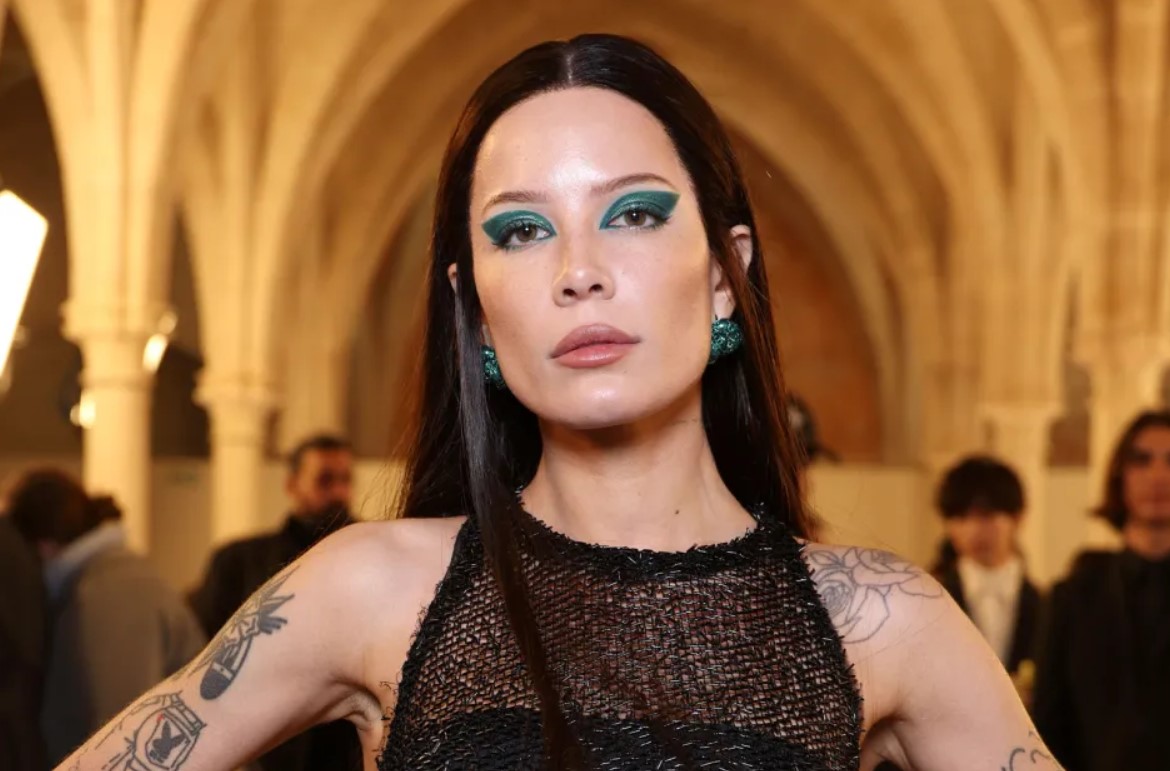 Halsey Persiapkan Album Kelima dengan Single 'The End'