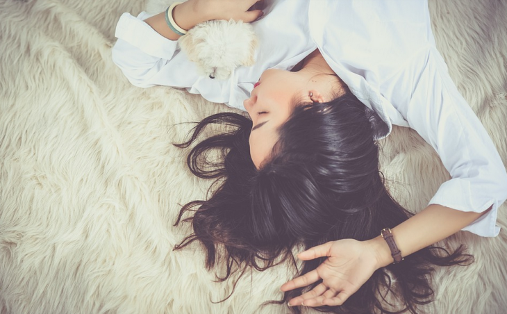 Daparkan waktu tidur yang tepat (Foto: Pixabay/cuncon)