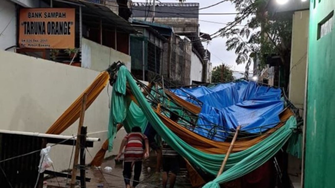 Hingga Pukul 09.00 WIB, 16 RT dan 35 Ruas Jalan Jakarta Kebanjiran