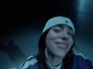 Makna Lirik Lagu Birds Of A Feather Billie Eilish, Cinta yang Abadi