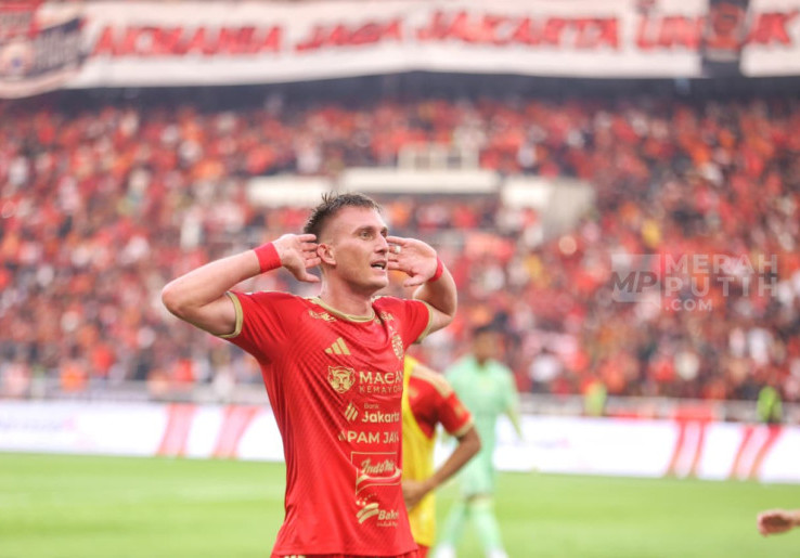 Stadion Utama GBK Membara, Persija Jakarta Taklukkan Persib Bandung 2-1