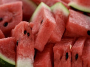 Buah Tinggi Kandungan Air, Cara Enak Menghidrasi Tubuh