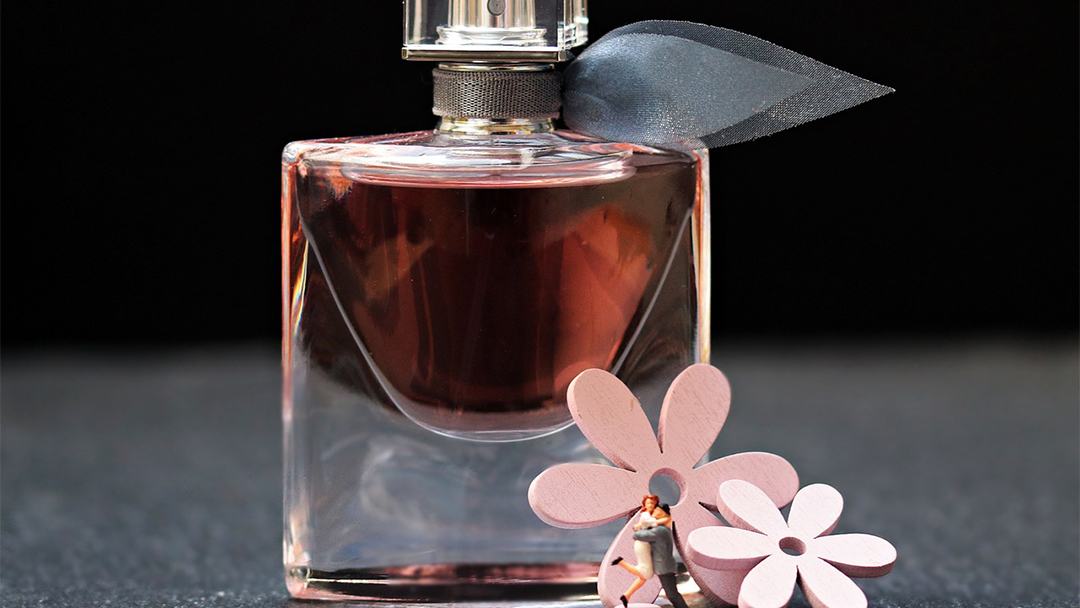 Wangi Parfum Terbaik untuk Kencan Pertama