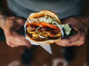 Makan Jangan Berlebihan, Energi Bercinta Bisa Berkurang