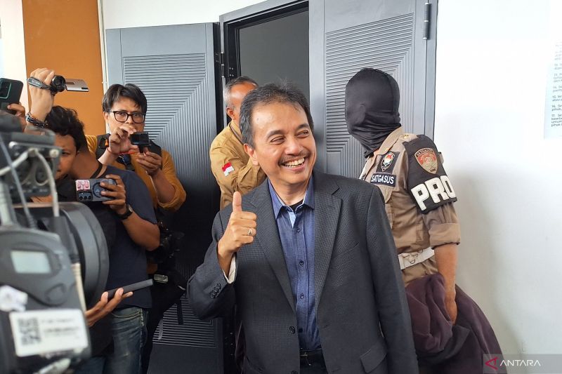 Hakim Kabulkan Praperadilan Roy Suryo, Penangkapan dan Penggeledahan Dinilai Tidak Sah