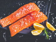 Dari Mana Asal Salmon yang Kita Konsumsi? Ini Pentingnya Memilih Seafood Berkelanjutan