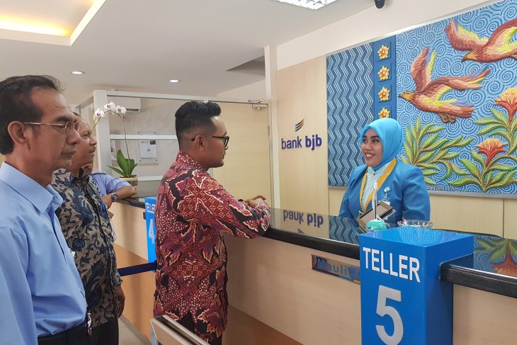 Persaingan Meningkat, Bank BJB Diminta Tingkatkan Produktivitasnya