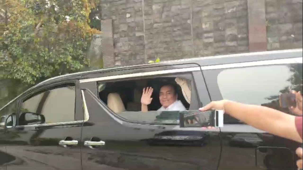 Jokowi dan Effendi Simbolon Rongrong PDIP, Repdem Siap Melawan
