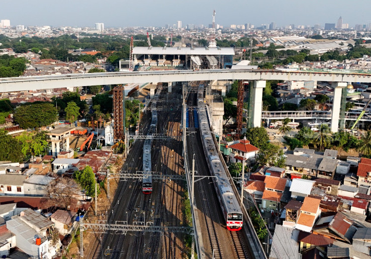 Pembangunan Jalur LRT Jakarta Fase 1B Velodrome–Manggarai Tersambung 100%