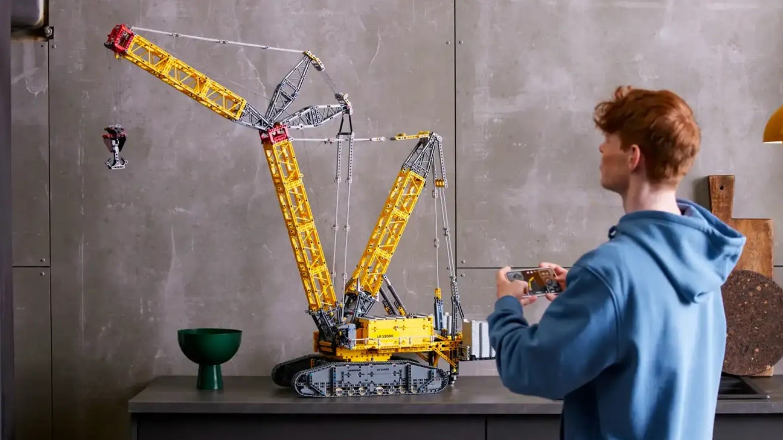 Liebherr Crawler Crane jadi Lego Technic Termahal