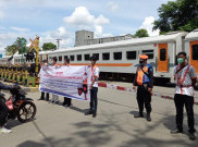 KAI Imbau Pemudik Motor Disiplin di Perlintasan Sebidang: Ceroboh Bahayakan Nyawa