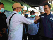 Pasang Jaringan Pipa Air Bersih di Kamal Muara, Anies Pesan Warga Jangan Boros