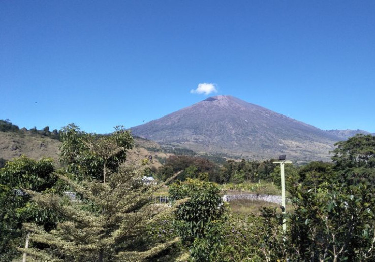 Banyak Turis Asing Terjatuh, Gunung Rinjani Ditutup Sementara