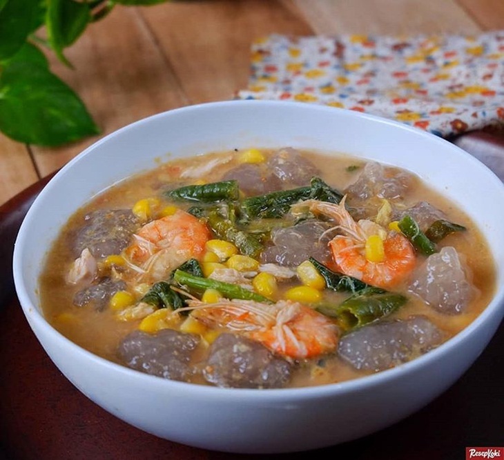 Kapurung. (Foto: instagram.com/putripratiwiabdi)