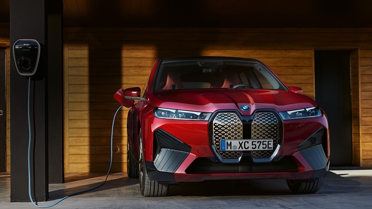 CEO BMW: Harga Mobil Listrik Tak Akan Pernah Murah