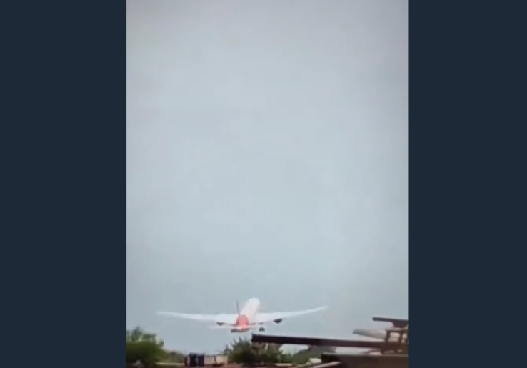 Fakta Kecelakaan Pesawat Air India: Dari Kerusakan Kabin hingga Dugaan Bird Strike Usai Takeoff