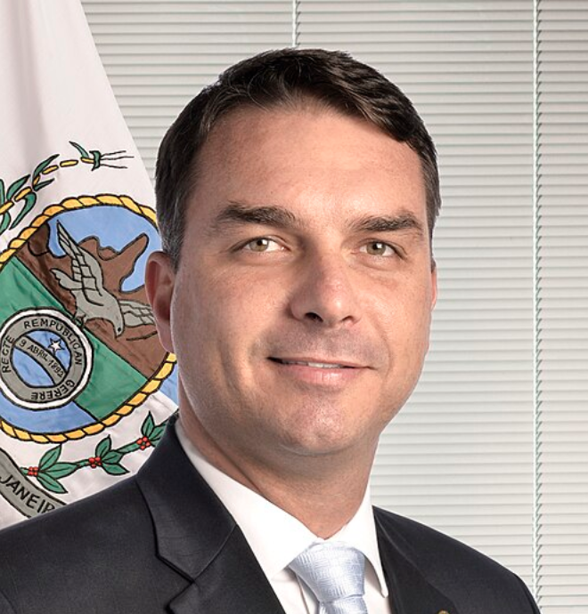   Kabur ke AS, Flavio Bolsonaro Ngotot Klaim Diri sebagai Pemimpin Sejati Brasil