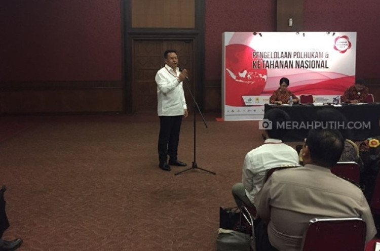 TB Hasanuddin: Pengadaan dan Pengaturan Senjata Harus Melalui Keppres