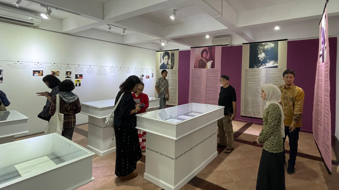 Menilik Kehidupan Toeti Heraty dalam Pameran Arsip 'Aku Dalam Budaya'