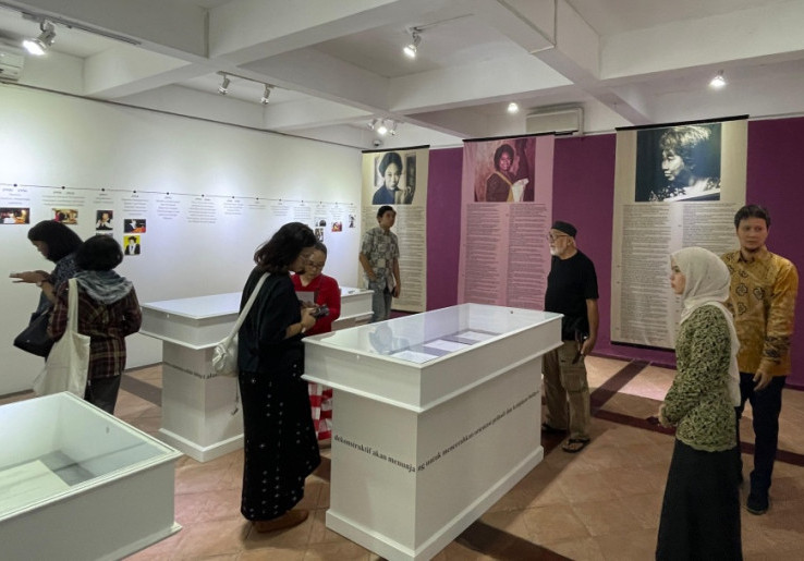 Menilik Kehidupan Toeti Heraty dalam Pameran Arsip 'Aku Dalam Budaya'