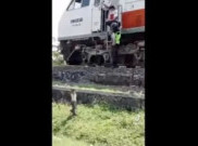 [HOAKS atau FAKTA]: Seorang Polisi Menilang Kereta Api
