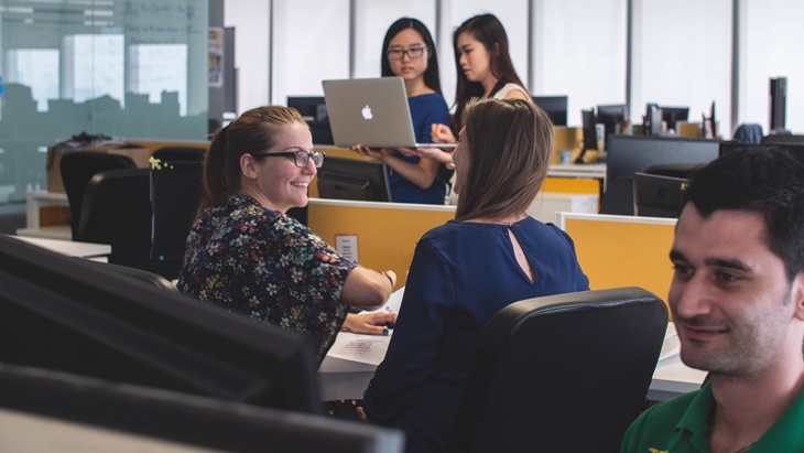 Jaga Kesehatan Selama WFO dengan 4 Kebiasaan Sederhana ya