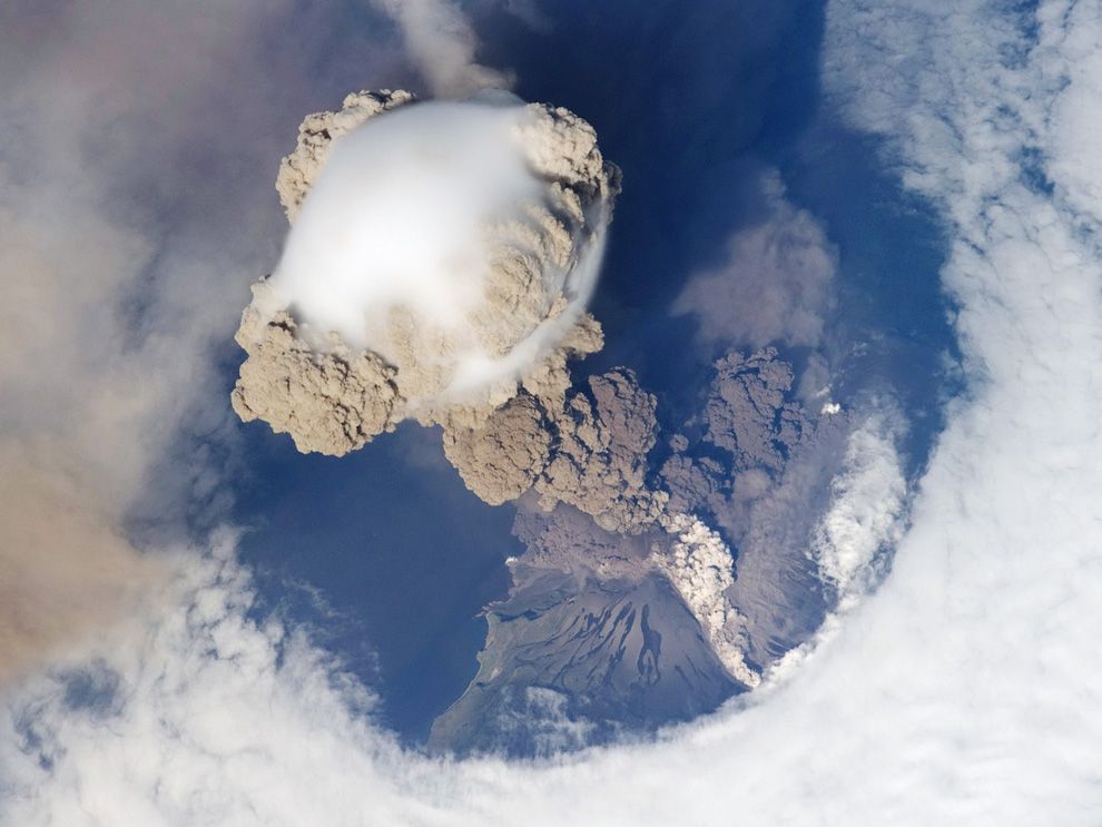 Sarychev vulcano di Russia pada 2009. (Foto International Space Station)