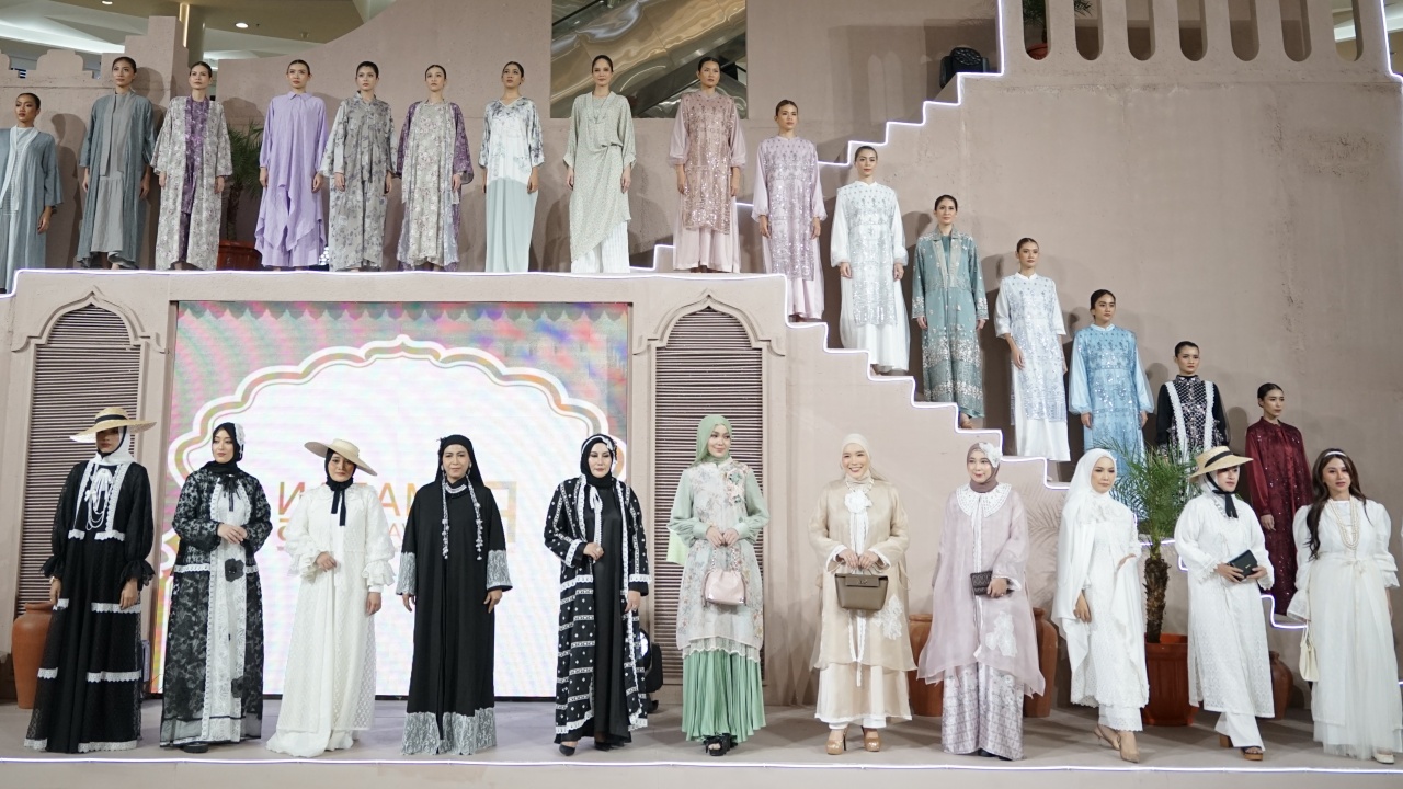 Busana Muslim Timur Tengah Ala Aladin Bikin Lebaran Kian Catchy