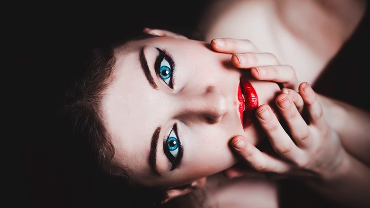Lipstik warna merah. (Foto: Pixabay/mjps)