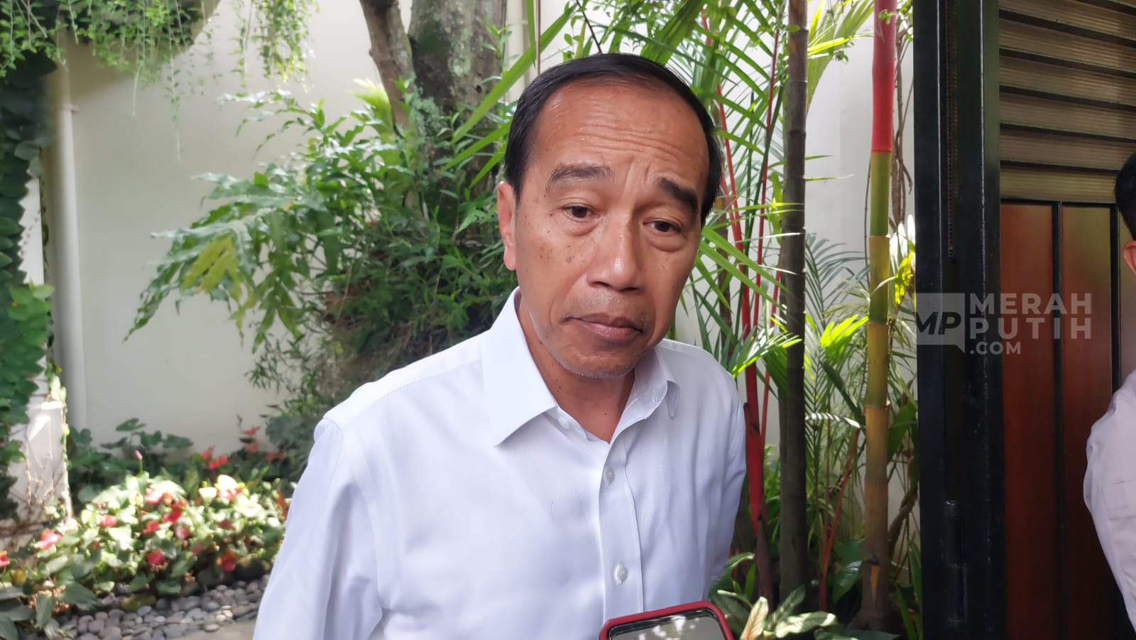 Jokowi Respons Pernyataan Hasto yang Minta KPK Periksa Dirinya dan Keluarga