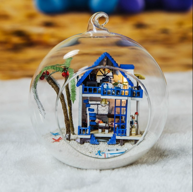 Glassball DIY Kit bisa didapatkan di aplikasi belanja online atau situs hobi tertentu. (Foto Craftloverz.com)