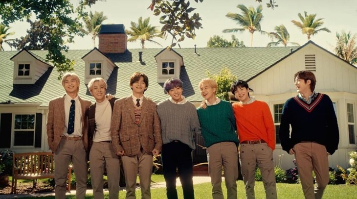 Gunakan Bahasa Isyarat di Koreografi ‘Permission to Dance’, RM BTS Ngaku Bersenang-Senang