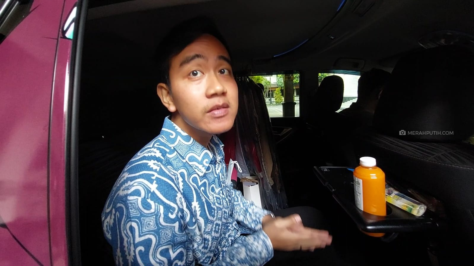 Elektabilitas Prabowo Turun di Charta Politika, Gibran: 3 Survei Lain Unggul