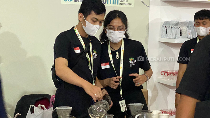 Ngopi Sambil Merawat Lingkungan di BRI ICE 2022 