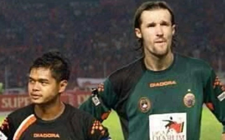 Evgeny Khmaruk, Eks Kiper Persija Jakarta yang Berkarier di Mini-Football