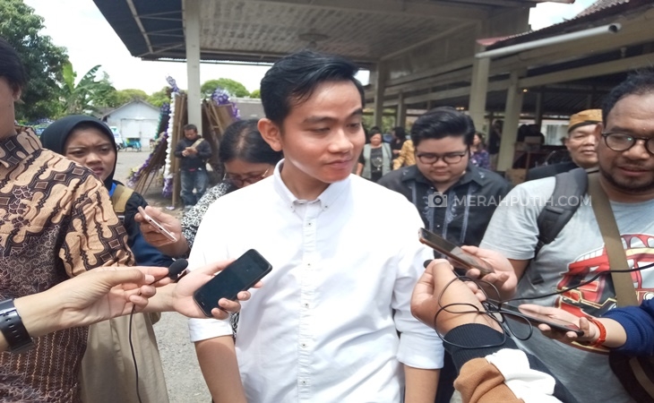 Maju di Pilwakot Solo, Gibran Sebut Jokowi dan Megawati Sebagai Mentor Politiknya