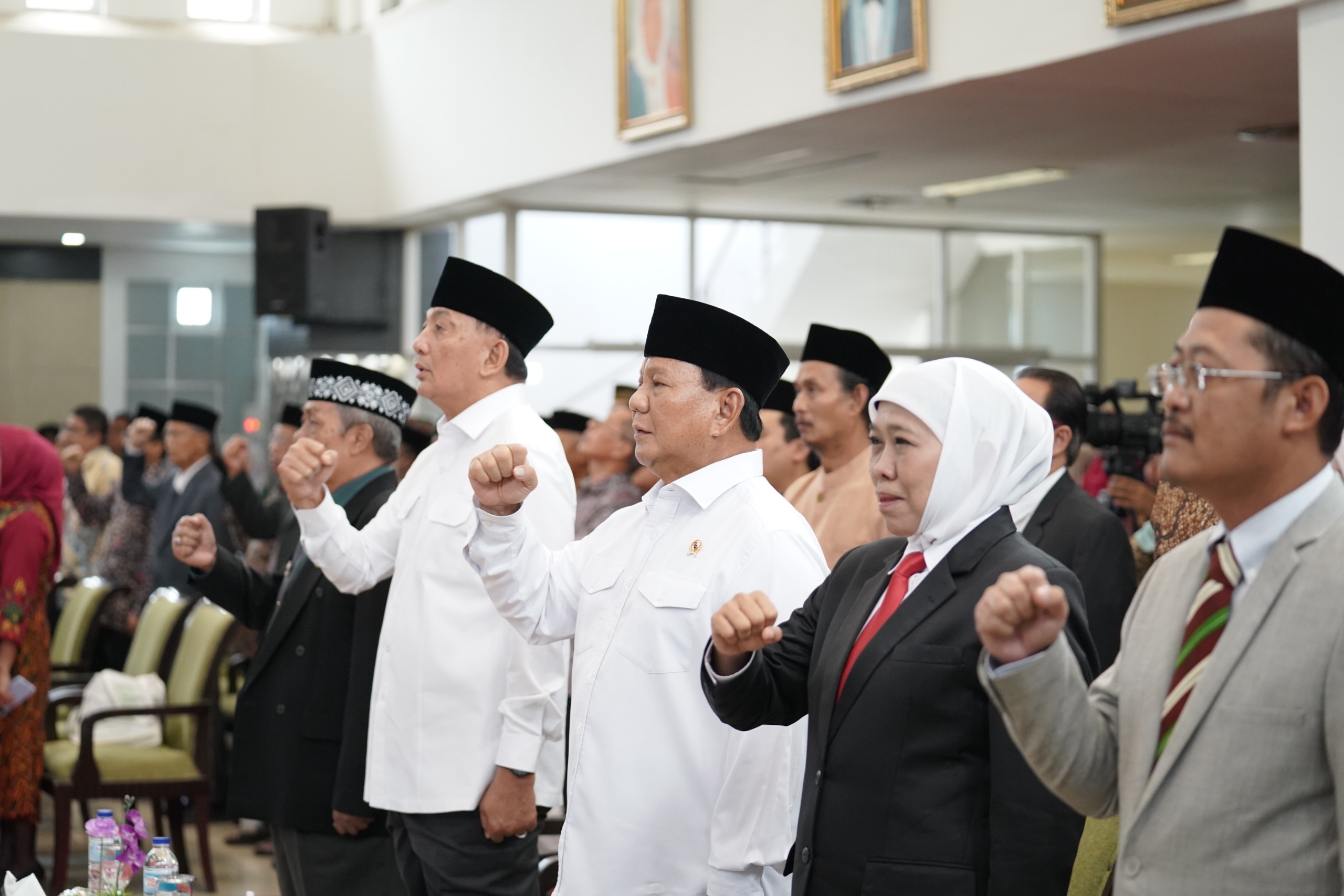 Prabowo Akui Dapat Ilmu saat Hadiri Pengukuhan Guru Besar Kehormatan UNISMA Malang