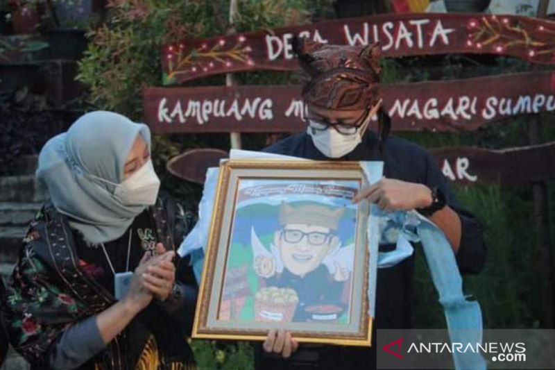 Elektablitas Capai 7 Persen, Sandiaga Dinilai Bisa Saingi Prabowo dan Ganjar