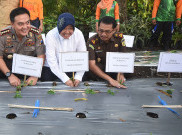 Wali Kota Risma Ajak Warga Surabaya Jaga Kebersamaan dan Persatuan