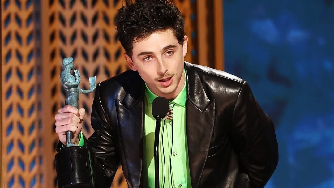 Timothee Chalamet Jadi Bintang Termuda yang Pernah Menangi Penghargaan Aktor Terbaik SAG Awards