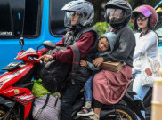 Kendaraan Roda Dua Memenuhi Jalur Puncak