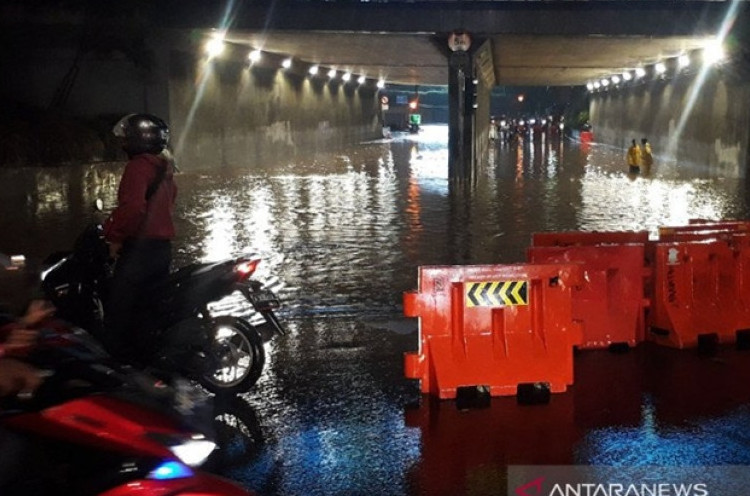 DPRD DKI: Banjir di Jakarta akibat Pembangunan Trotoar Buruk