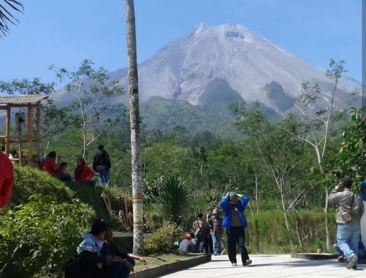 Level Gunung Merapi Naik Jadi Siaga, Ini Daerah yang Masuk Zona Bahaya