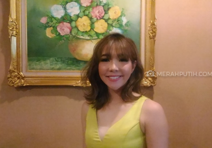 Gisel Sulit Lepas Dari Make Up Karena Profesi