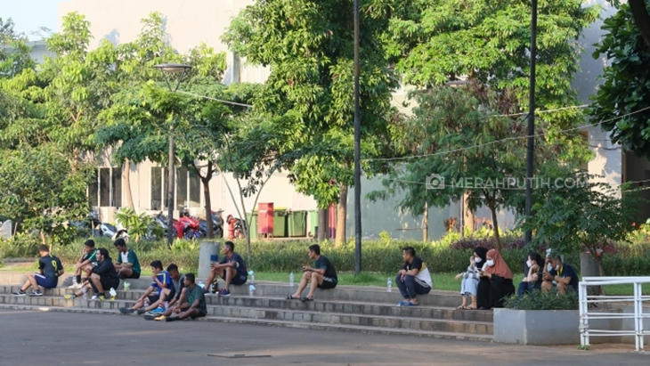 Penggunaan Masker di Luar Ruang Bukan Hal Wajib, Perekonomian Diprediksi Menggeliat