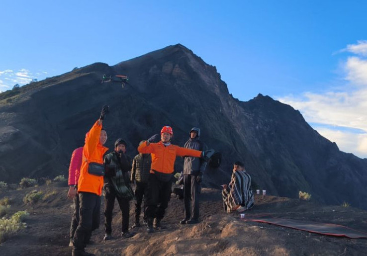 Mulai Oktober, Pendaki Naik Rinjani Wajib Punya Asuransi Premium